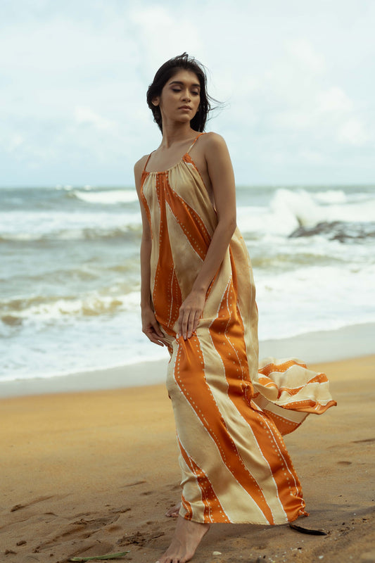 Free-flow sleeveless batik dress (Limited collection)